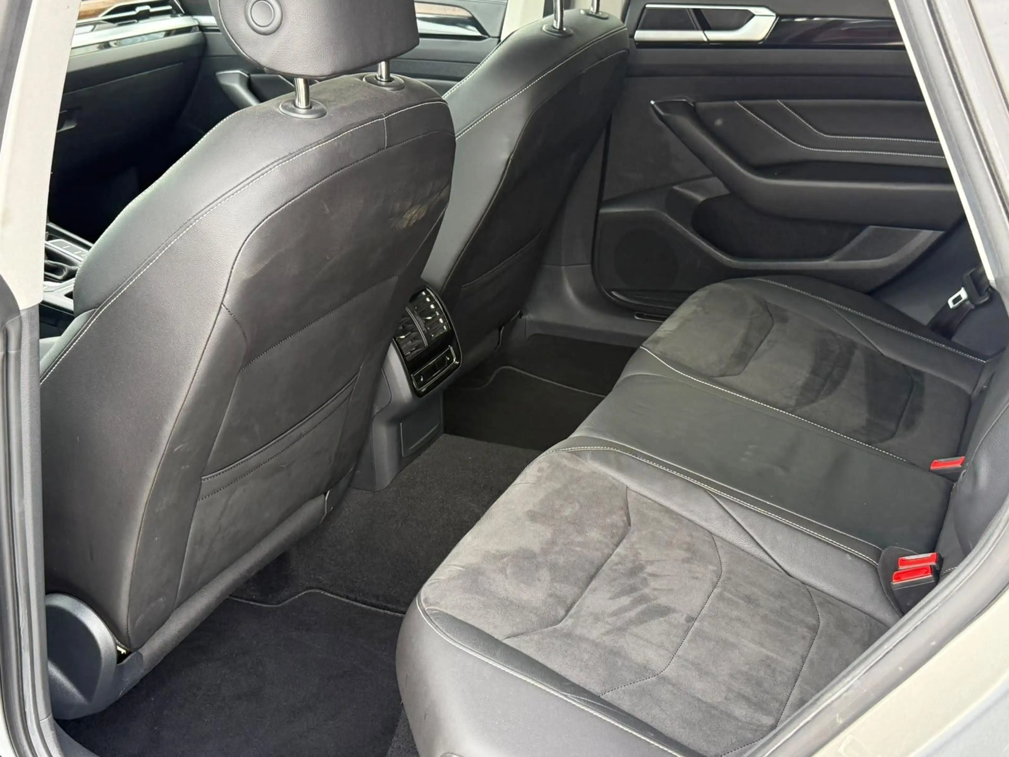 Volkswagen Arteon Shooting Brake 1.4 TSI eHybrid Elegance Business+ — photo 15