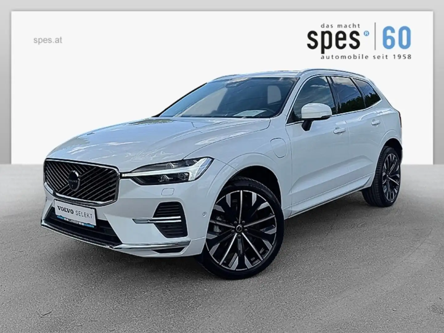 Volvo XC60 T6 eAWD Ultra Bright Weiß - 2