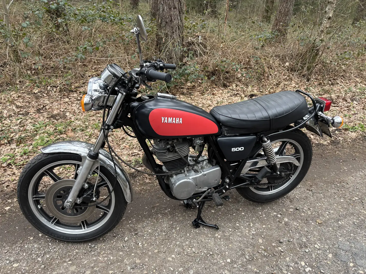Yamaha SR 500 Rojo - 1
