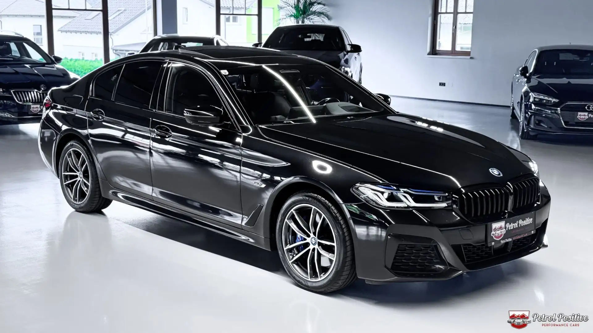 BMW 530 e PHEV xDrive M SPORT Aut. Schiebedach*Laser*TOP Zwart - 2