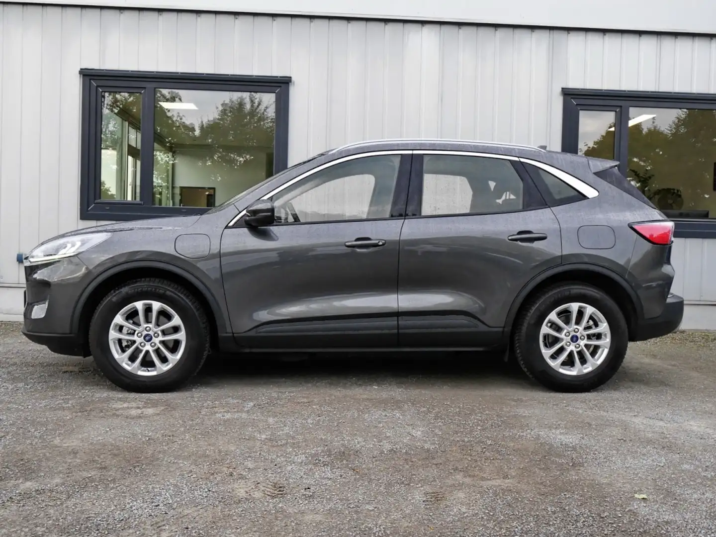 Ford Kuga Titanium Plug-in-Hybrid Auto+Navi+Sitzheizg Klima Gris - 2