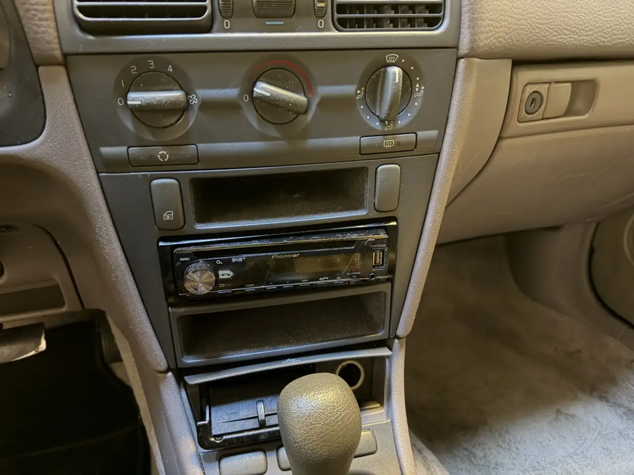 Volvo S40 1.8 Europa, foto 7