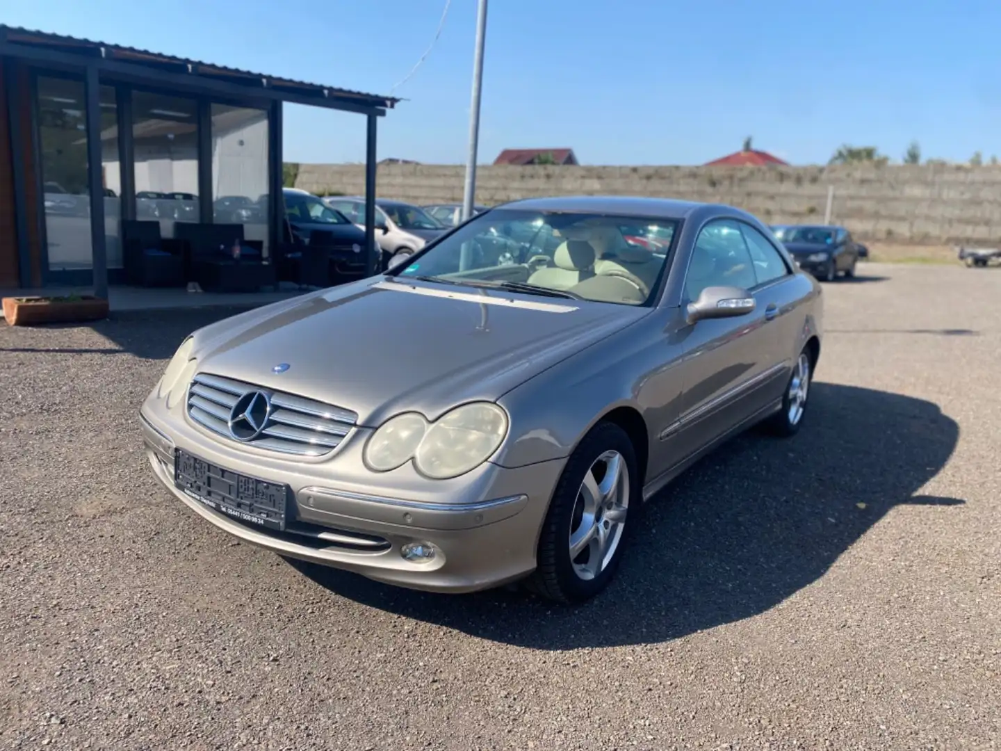 Mercedes-Benz CLK 320 Elegance.Sitzheizung.Automatik Silber - 1