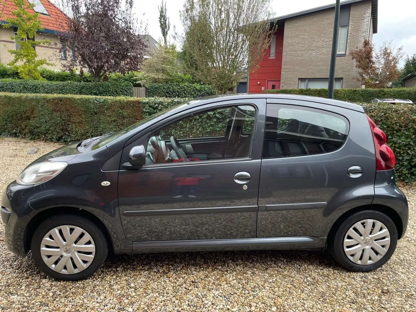 Peugeot 107 1.0 Active Gris - 2