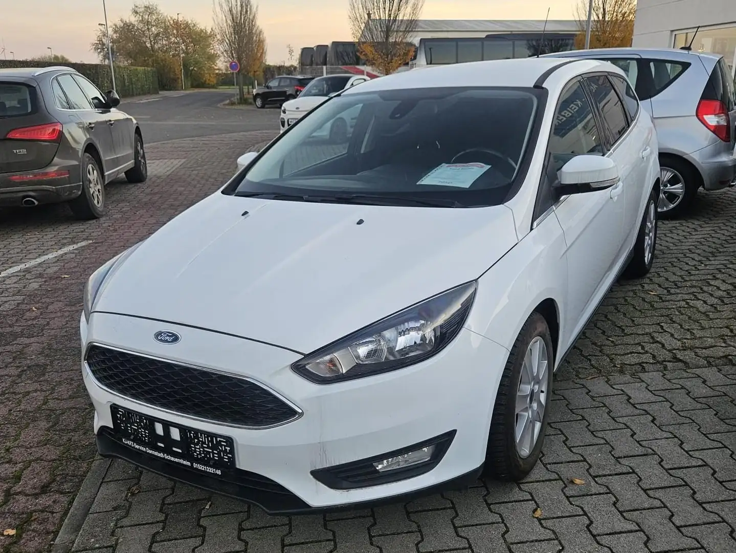 Ford Focus Focus Turnier Turnier 1.0 EcoBoost Weiß - 1