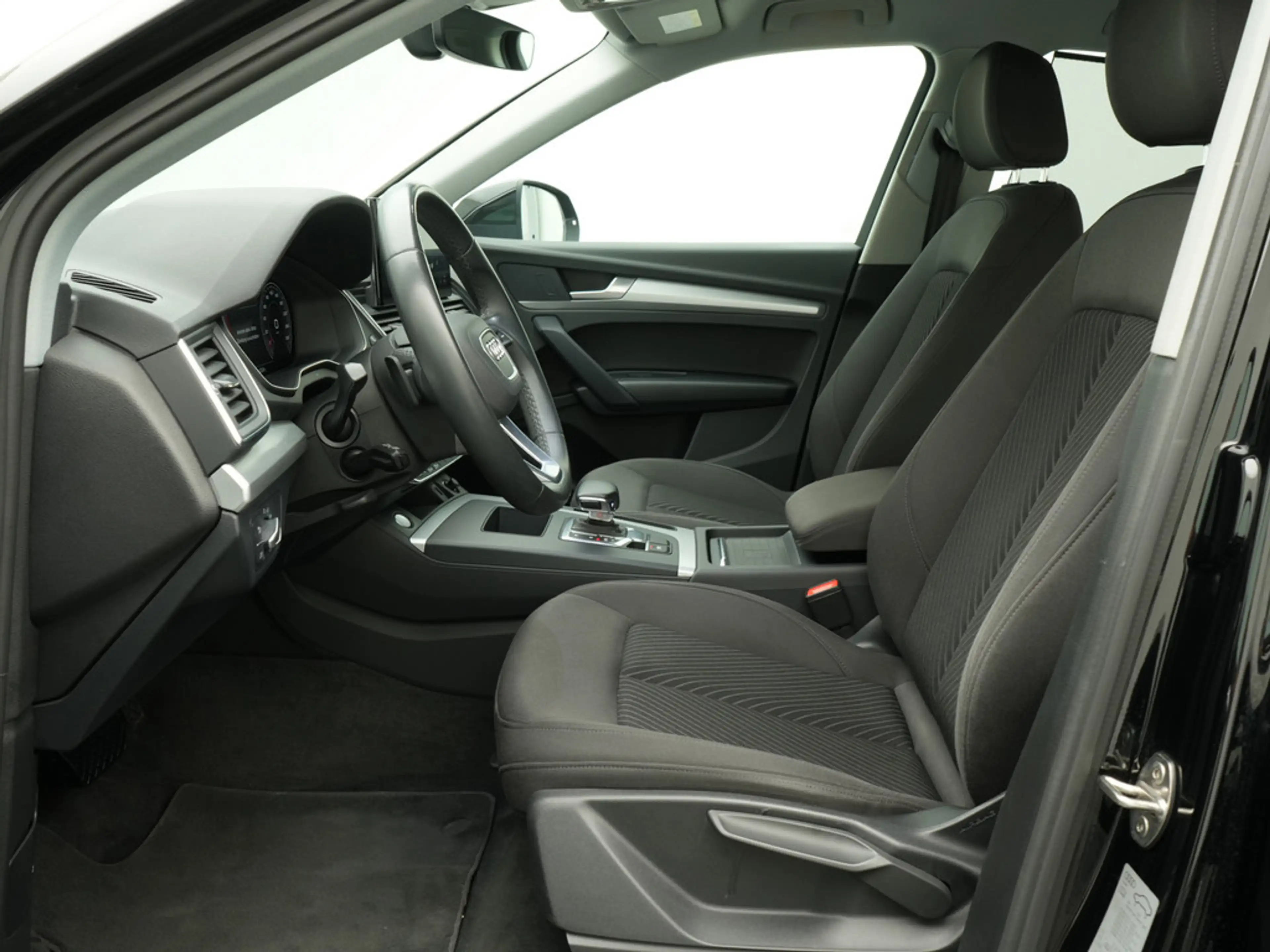 Audi Q5 Sportback 40 quattro advanced AHK NAVI SHZ — photo 7