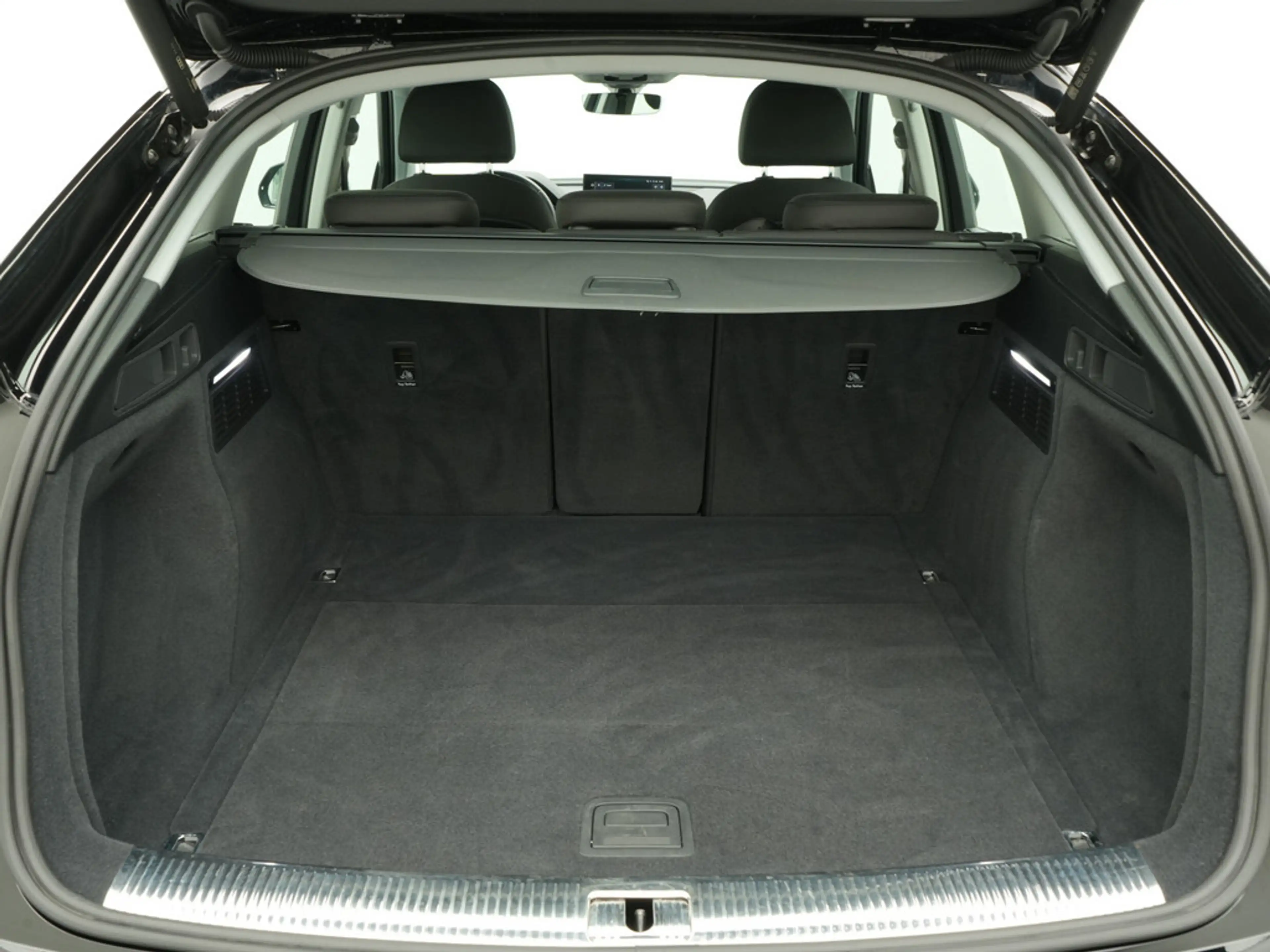 Audi Q5 Sportback 40 quattro advanced AHK NAVI SHZ — photo 9