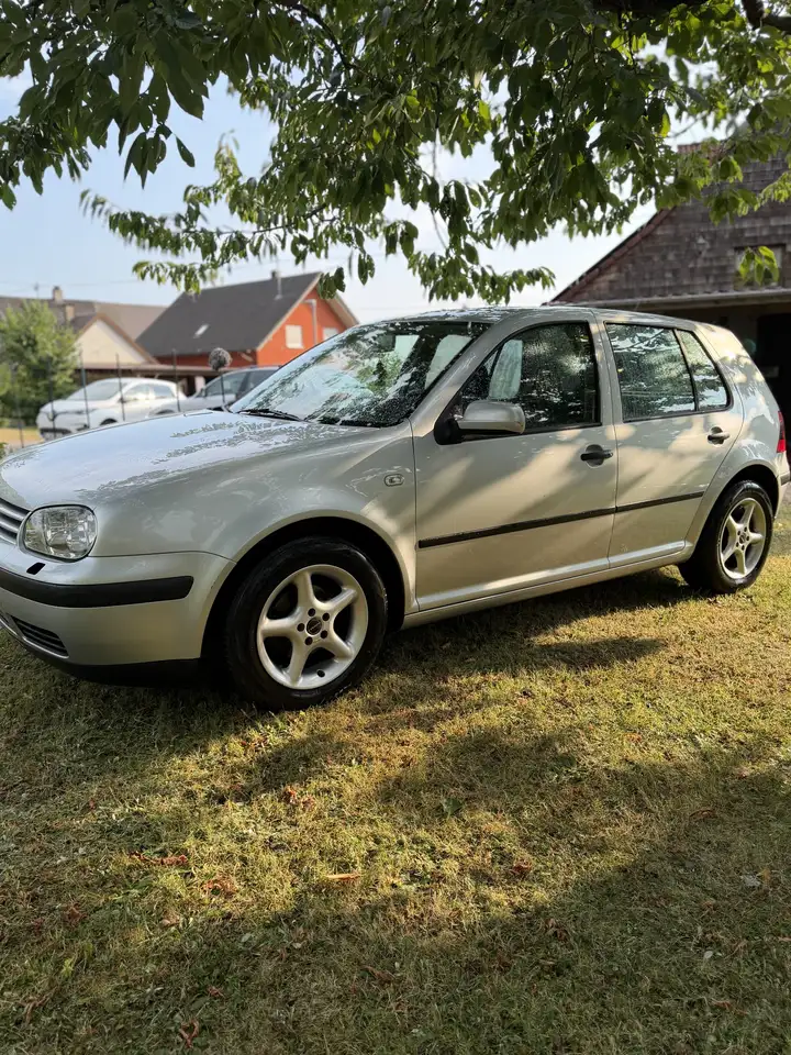 Volkswagen Golf 1.6 16v Edition, foto 1