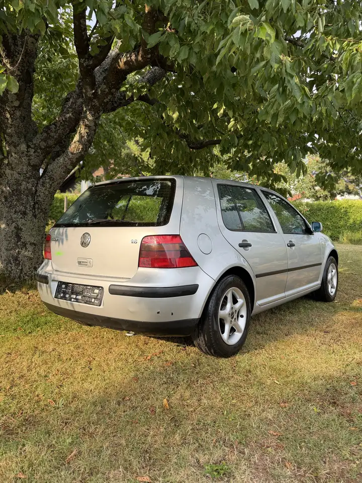 Volkswagen Golf 1.6 16v Edition, foto 4