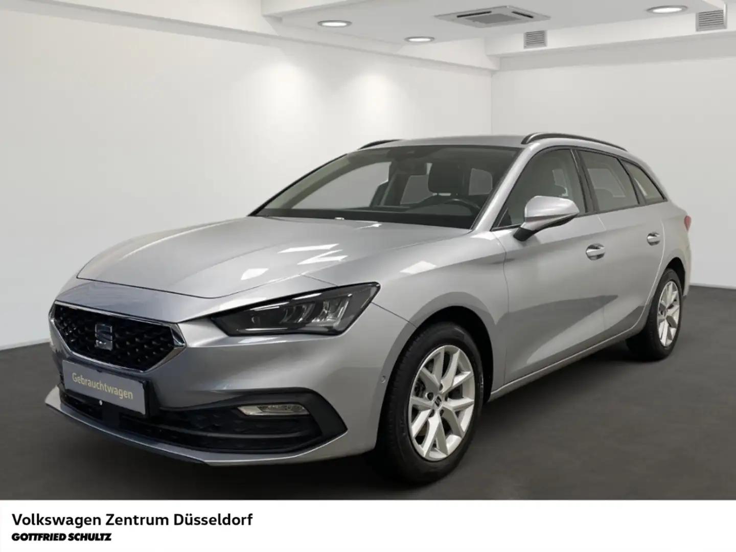 SEAT Leon STYLE 1.5 TSI Anhängerkupplung Navigation Silber - 1
