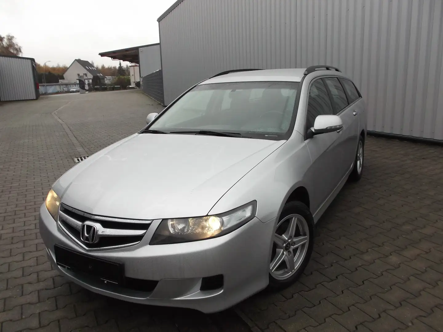 Honda Accord 2.0 i Executive.TÜV. 11/2027.T-LEDER.MET.ALU.ZV Silber - 1