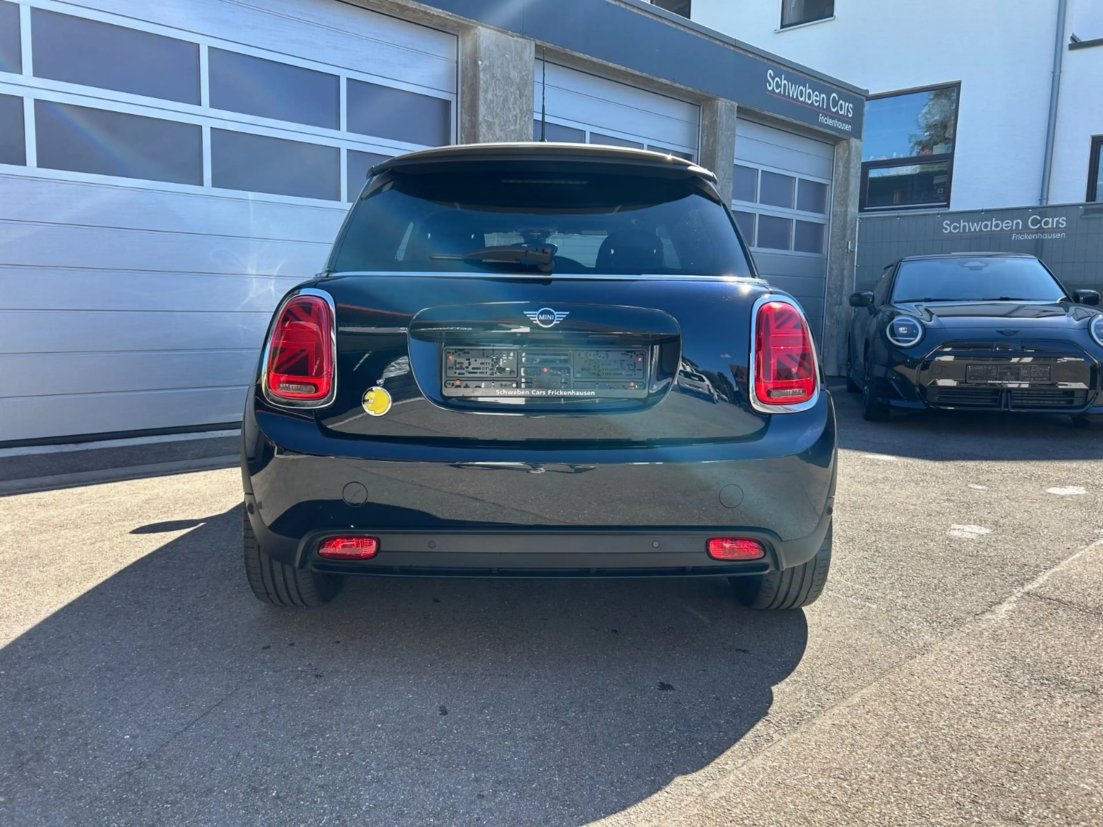 MINI Cooper SE "YOURS" Panorama HUD HiFi H&K LED — photo 15