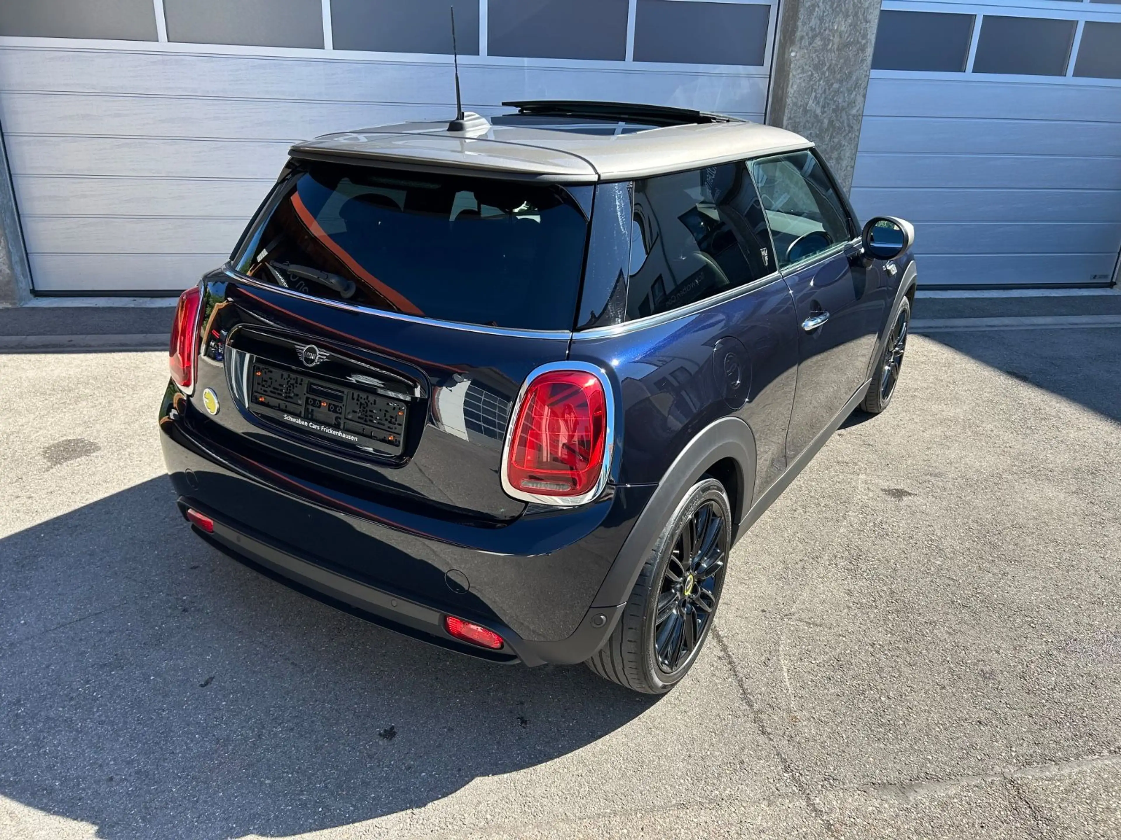 MINI Cooper SE "YOURS" Panorama HUD HiFi H&K LED — photo 13
