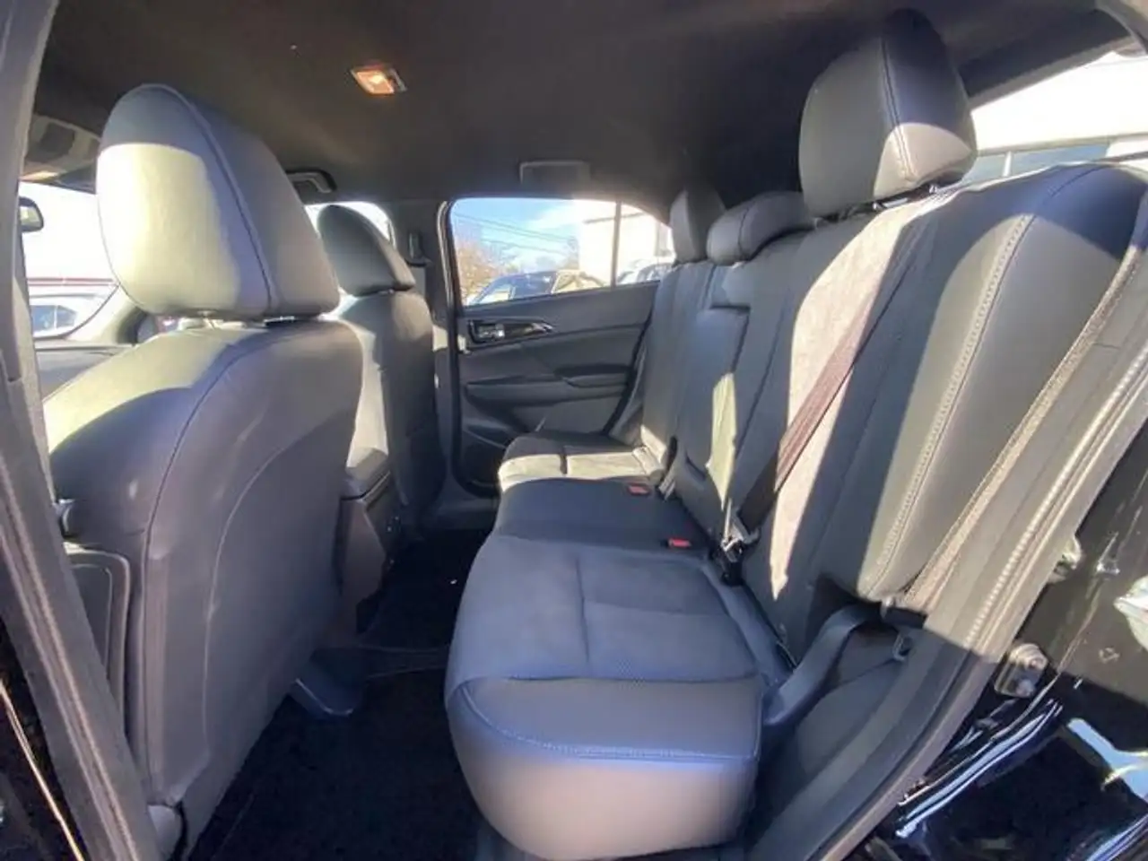 Mitsubishi Eclipse Cross снимка Mitsubishi Eclipse Cross