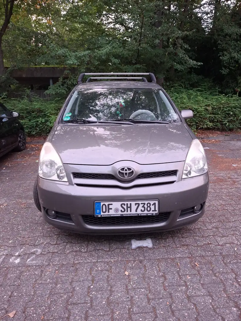 Toyota Corolla Verso 2.2 D-CAT Executive - 2