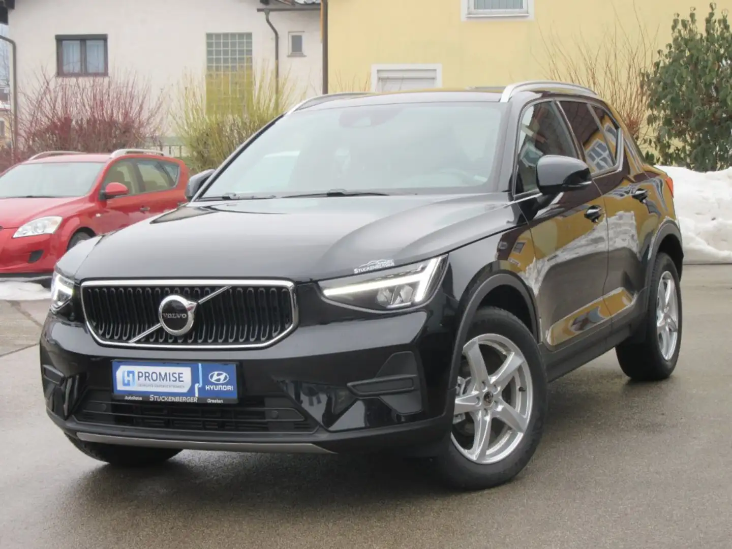 Volvo XC40 T2 Core Automatik Schwarz - 1