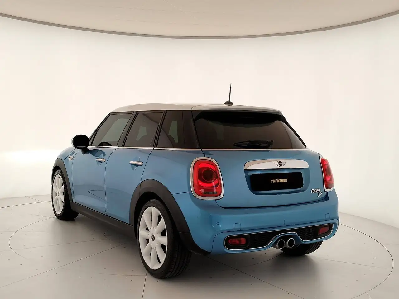 2014 MINI Cooper SD 2.0 5 Porte, photograph 7