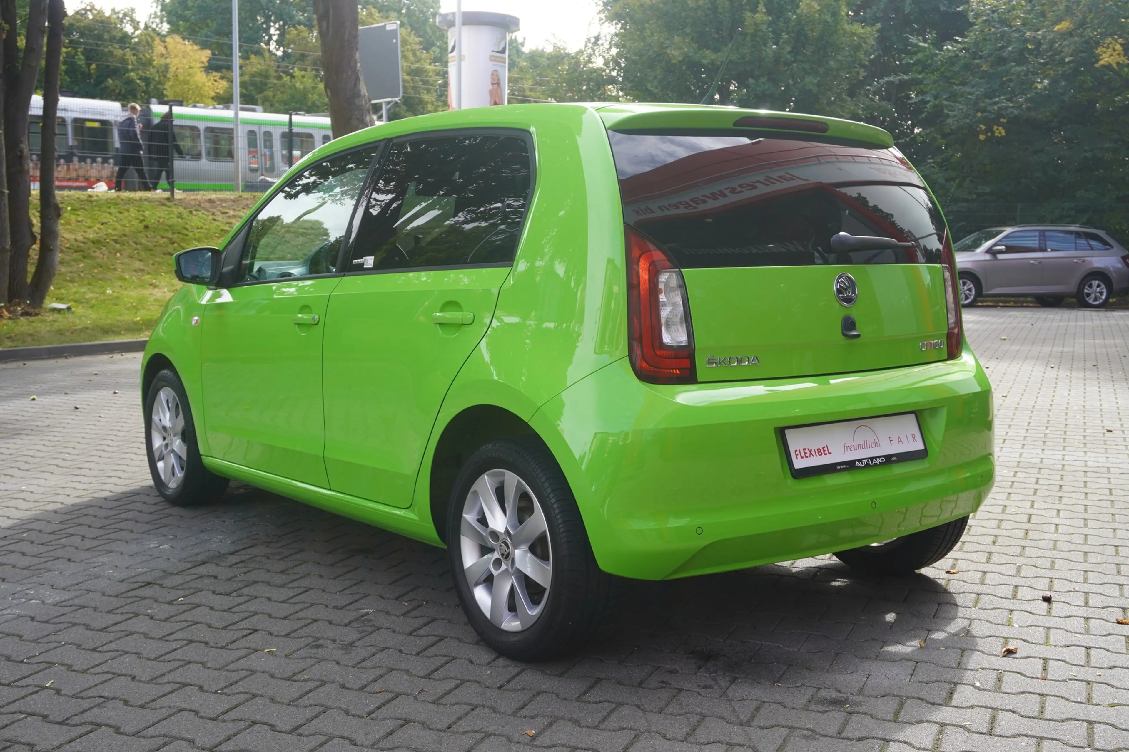 Skoda Citigo 1.0 MPI Clever Bluetooth PDC Sitzheizung — photo 8