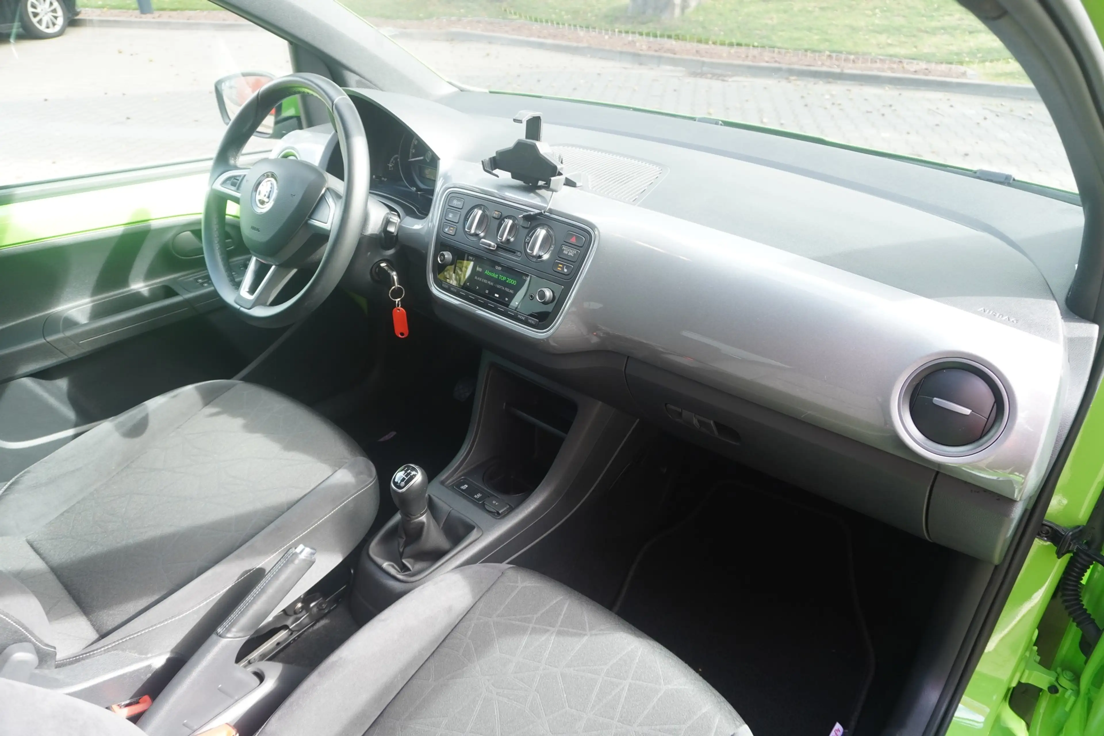 Skoda Citigo 1.0 MPI Clever Bluetooth PDC Sitzheizung — photo 13