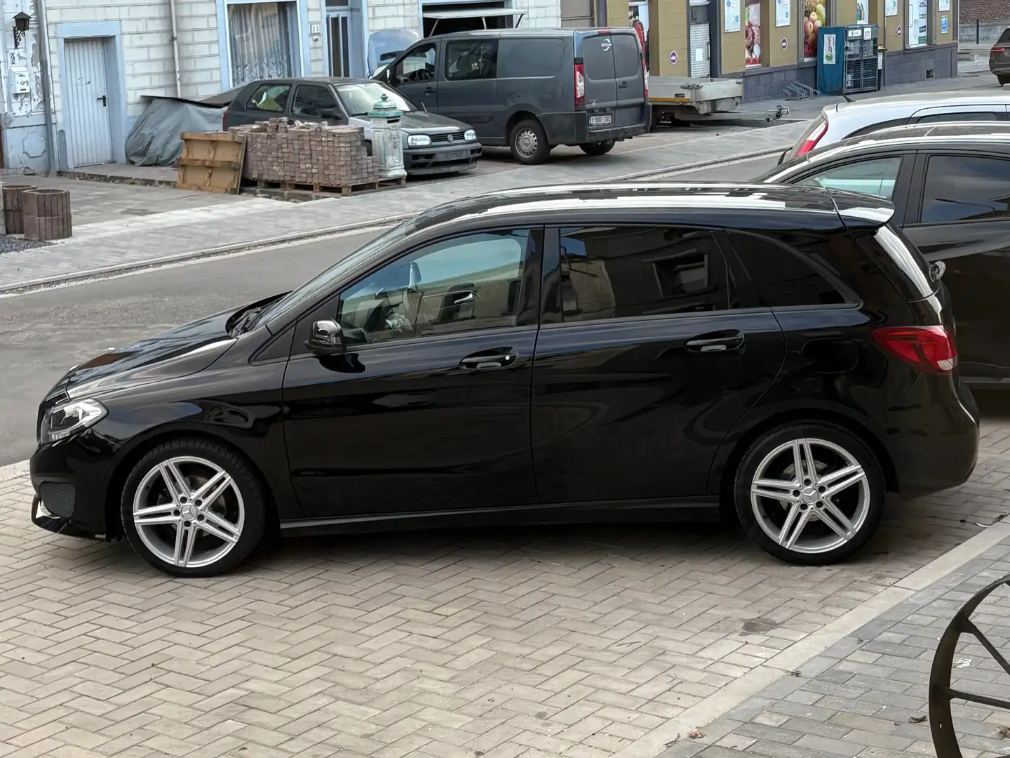 Mercedes-Benz B 160 d Negru - 1