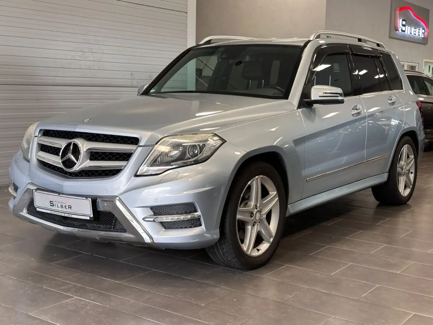 Mercedes-Benz GLK 350 CGI 4Matic AMG Rückfahrkamera/Memory/SHZ Argent - 1
