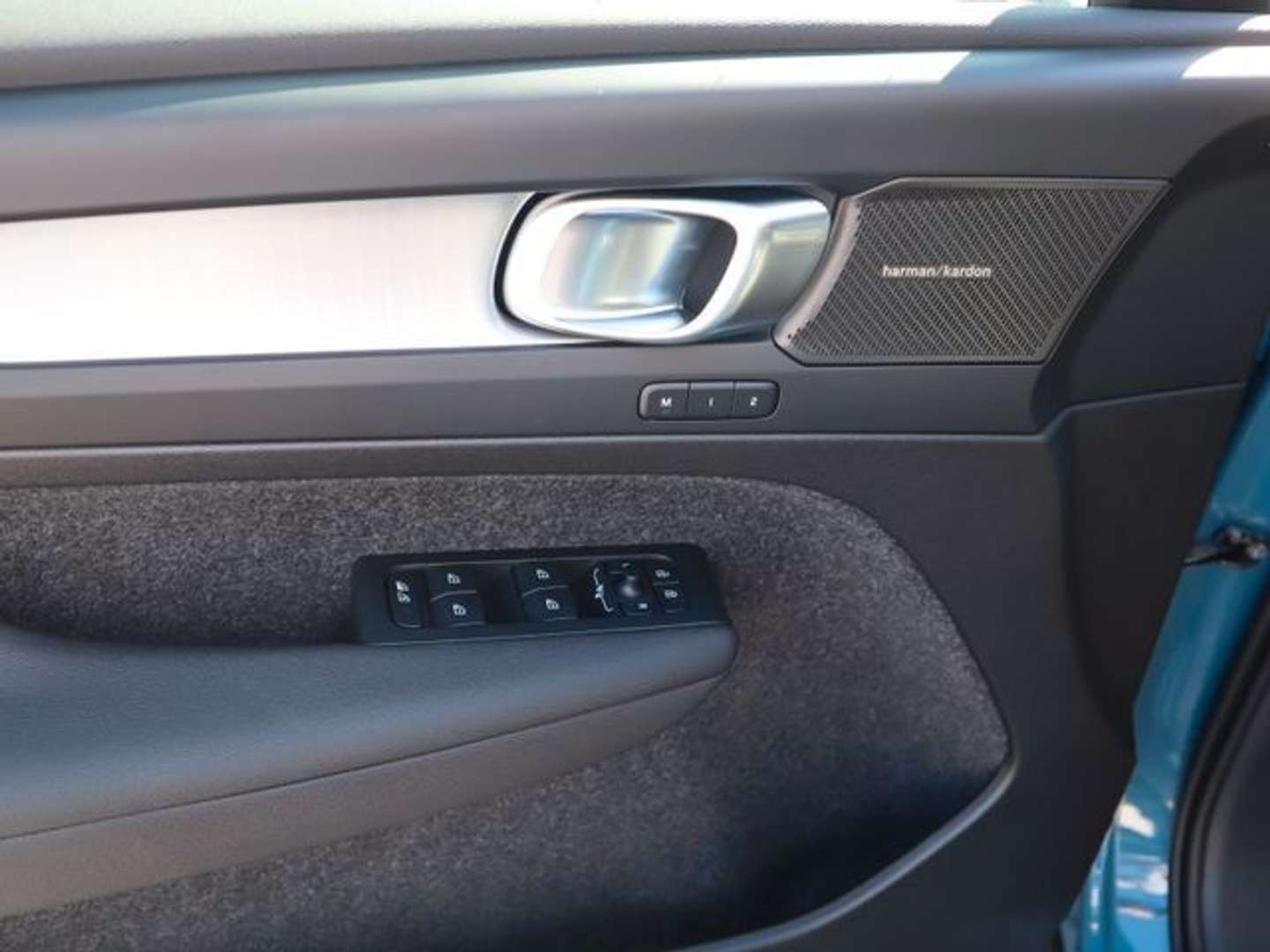 Volvo XC40 Plus - 2025 - Joinsteer - #9