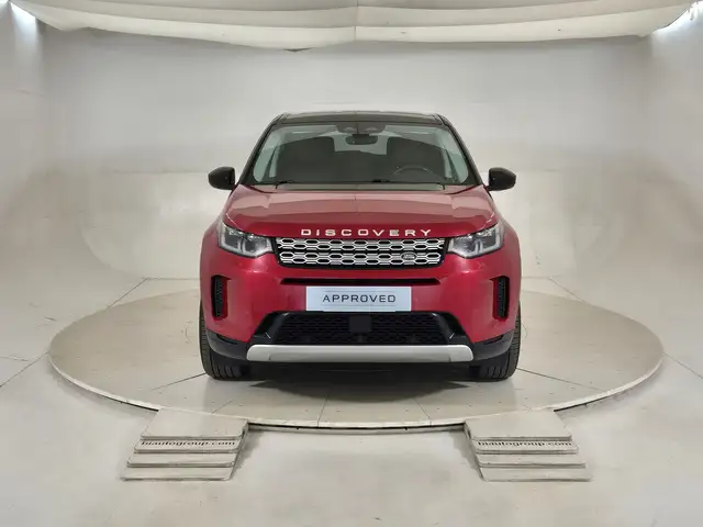 Land Rover Discovery Sport view 8