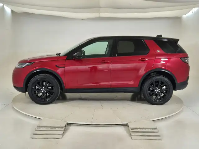 Land Rover Discovery Sport view 6
