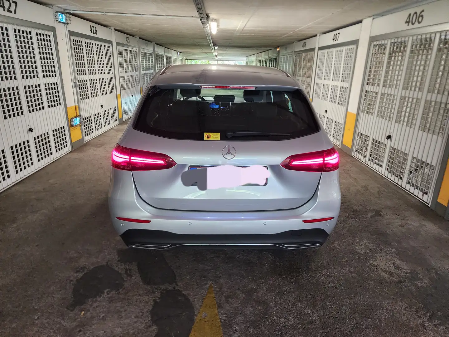 Mercedes-Benz 180 Progressive line Plateado - 2