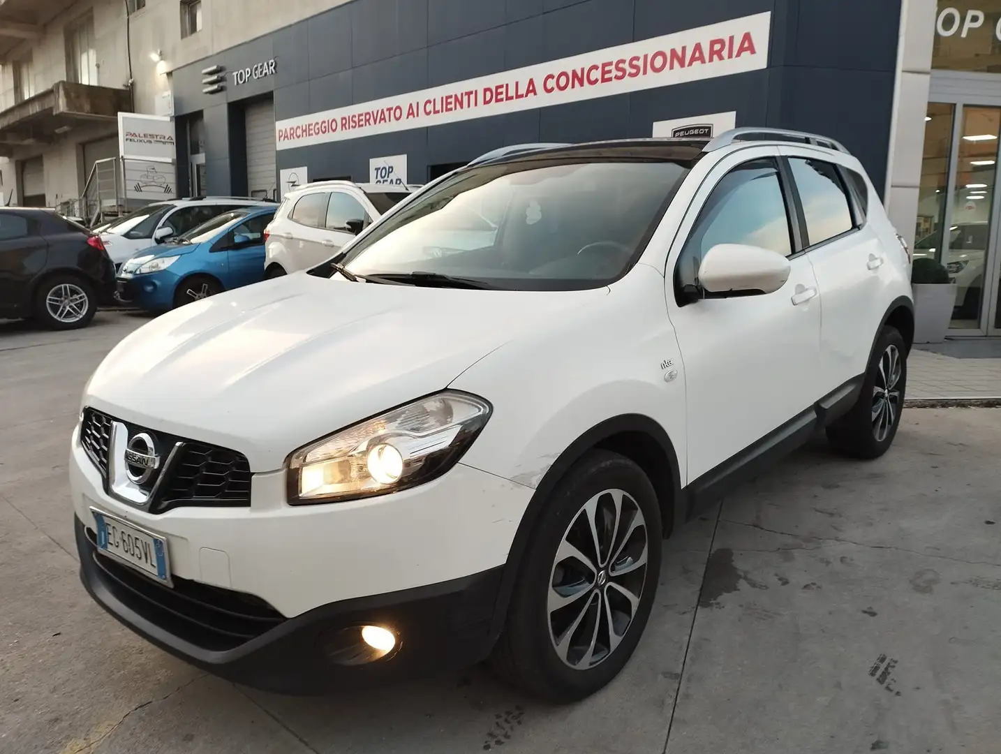 Nissan Qashqai Qashqai 2.0 dci N-Tec dpf FL Blanco - 1