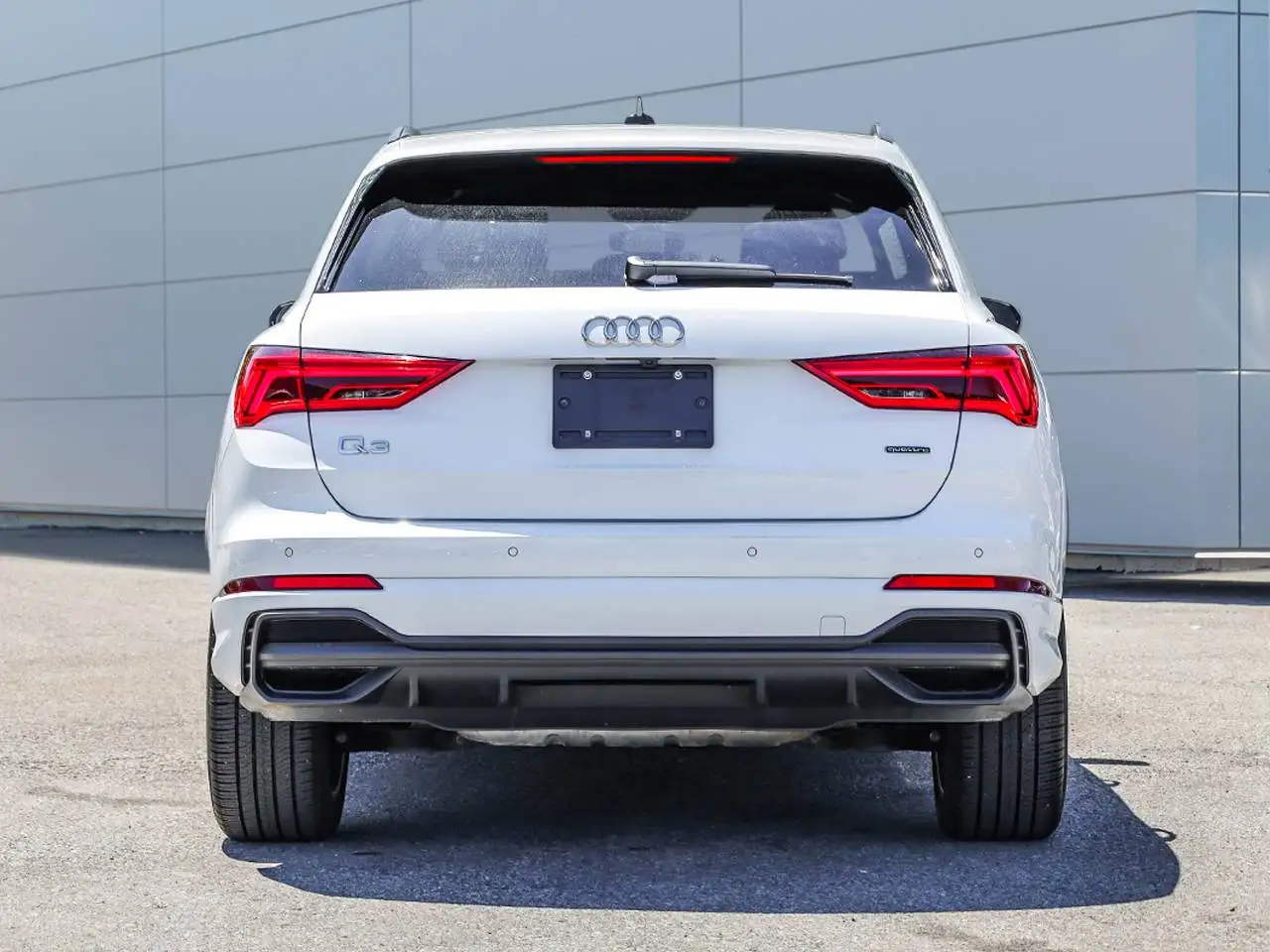 Audi Q3 снимка Audi Q3