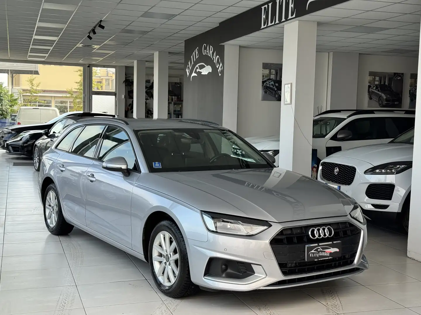 Audi A4 2.0TDI MHEV S-Line 163cv s-tronic E6 Argento - 1