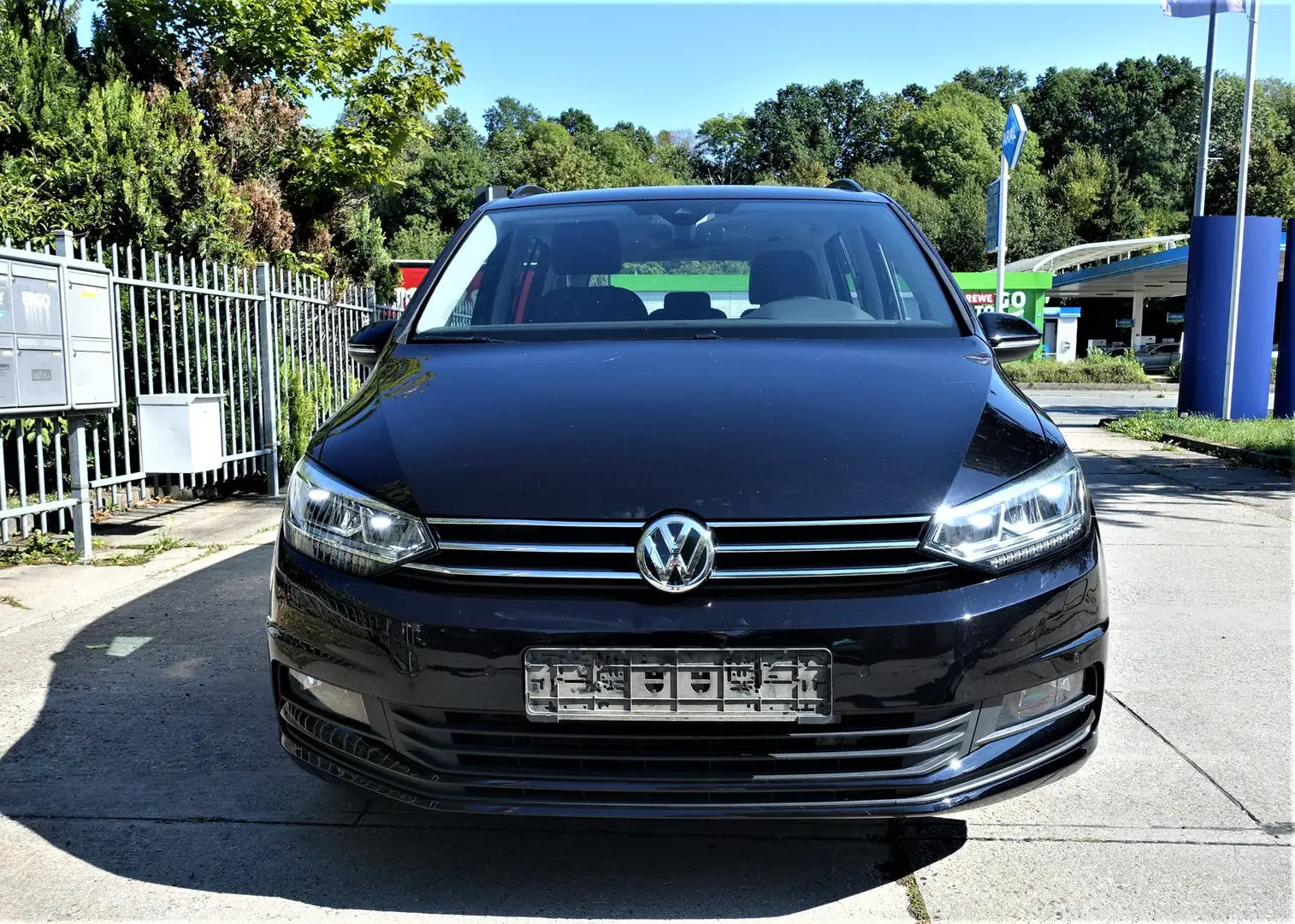 Volkswagen Touran 1.4 TSI DSG Comfortline*NAVI*LED*ACC*CarPlay Schwarz - 2