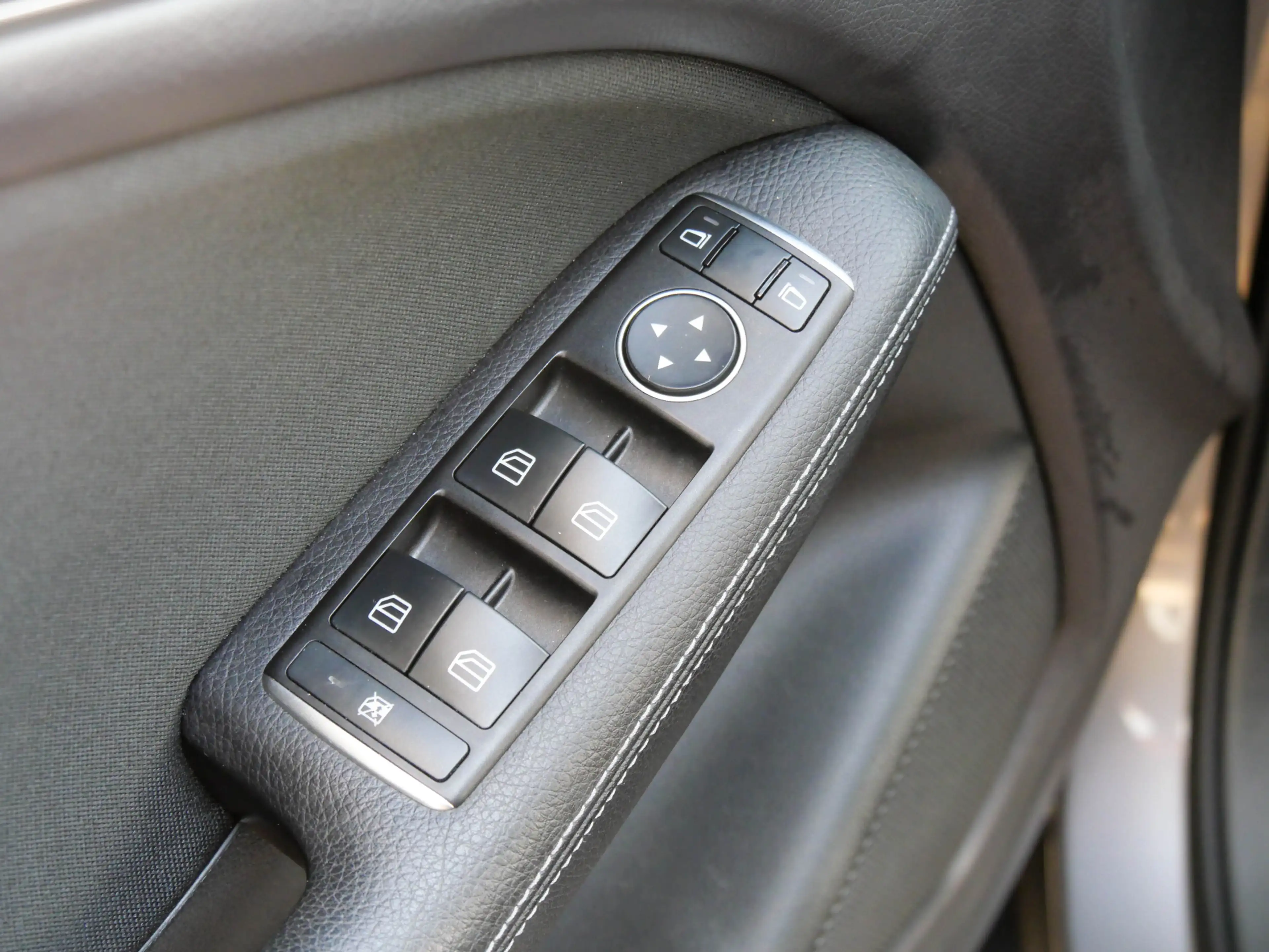 Mercedes-Benz B 180 Ambition Automaat | NAVIGATIE | BLUETOOTH | — photo 14