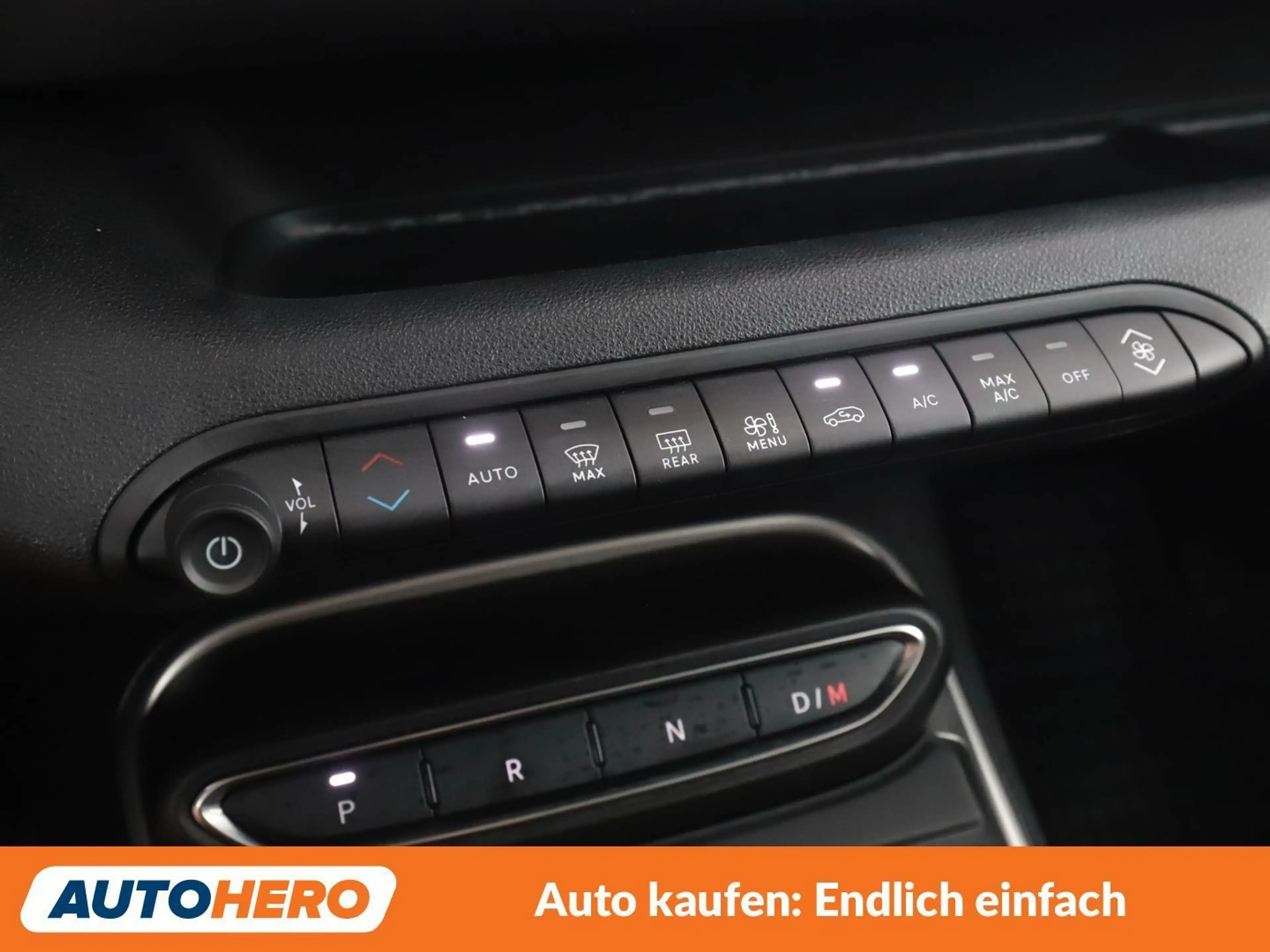 Jeep Avenger 1.2 T3 Mild-Hybrid Summit — photo 28