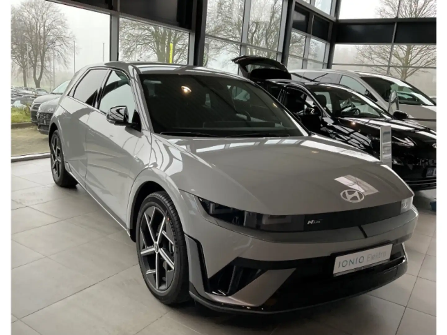Hyundai IONIQ 5 N Line Elektro 84 kWh MY25 229 PS Multi- Kollision Grau - 2