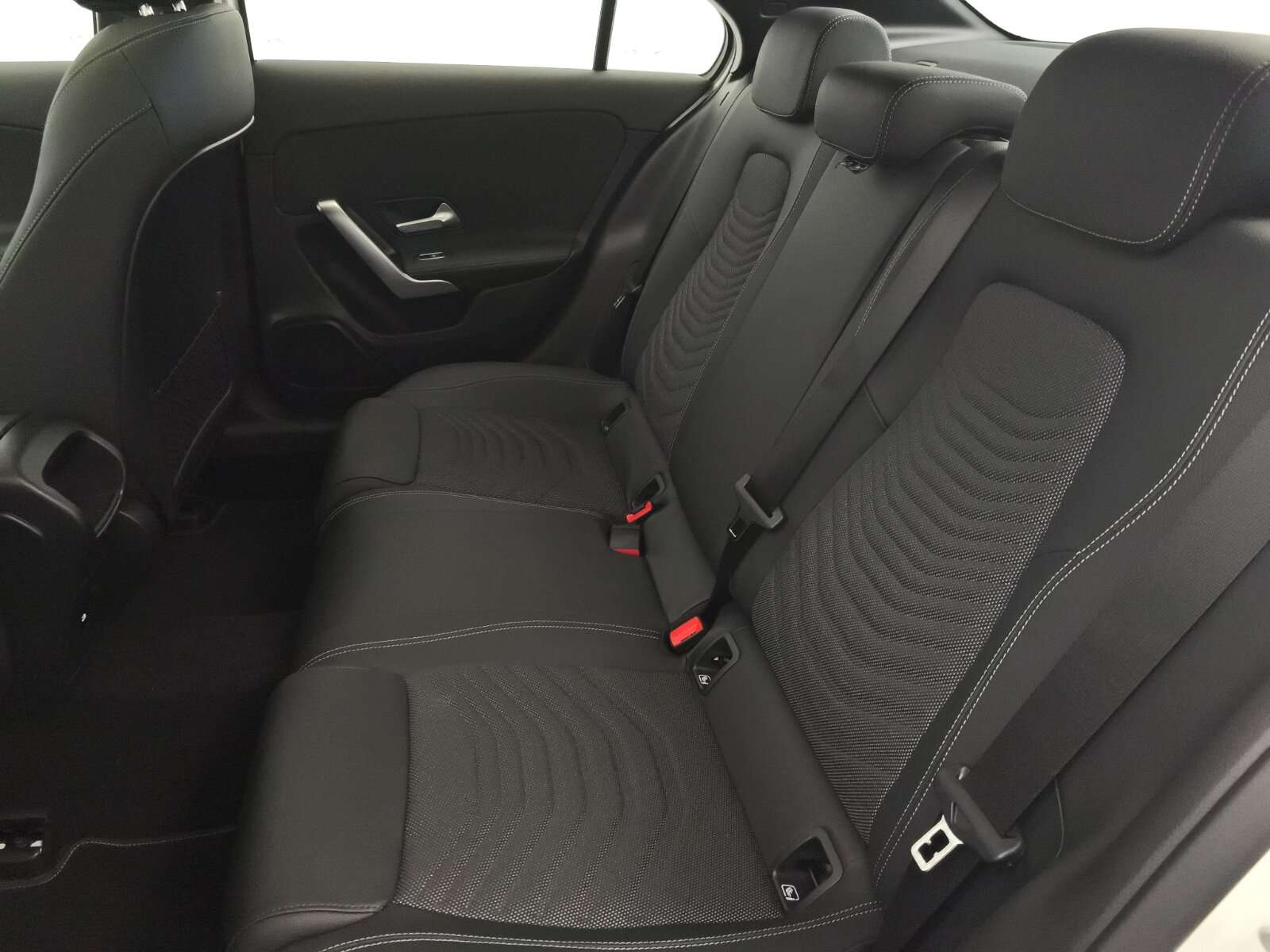 Mercedes-Benz A 220