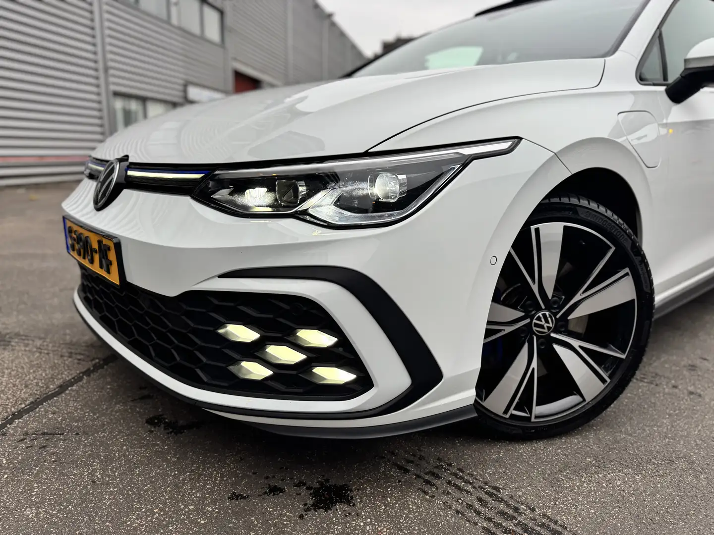 Volkswagen Golf GTE 1.4 eHybrid Biały - 2
