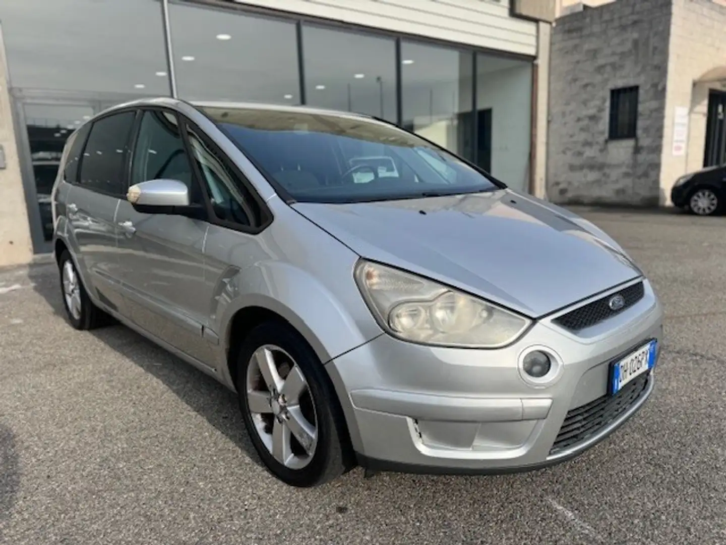 Ford S-Max S-Max 2.0 TDCi 140CV Titanium DPF Plateado - 1