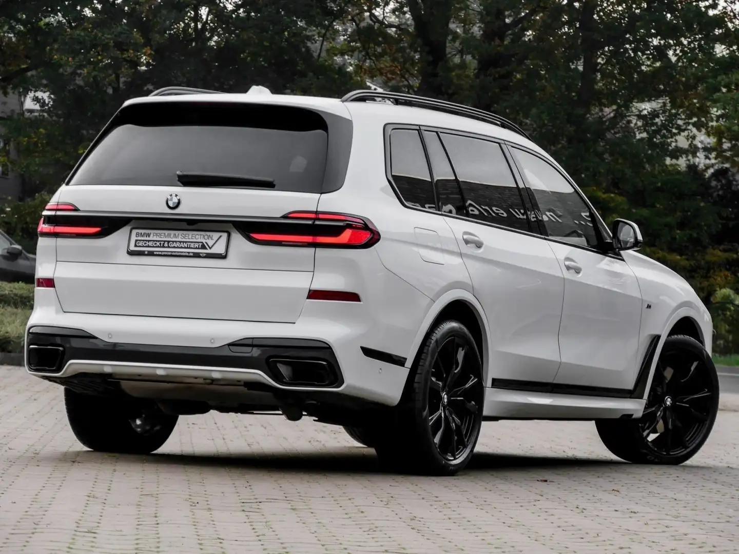 BMW X7 xDrive40d M SPORT PRO+AHK+H/K+DA PROF+360°+STANDHZ Wit - 2