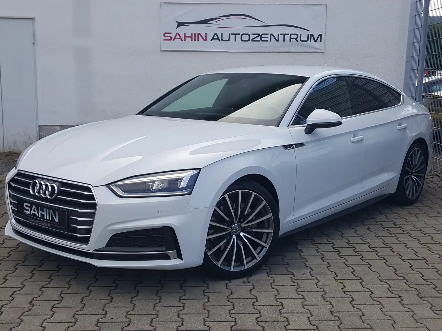 Audi A5 40 TDI S-Tronic S-Line VIRTUAL LED RFK TOT KEYLESS Weiß - 1