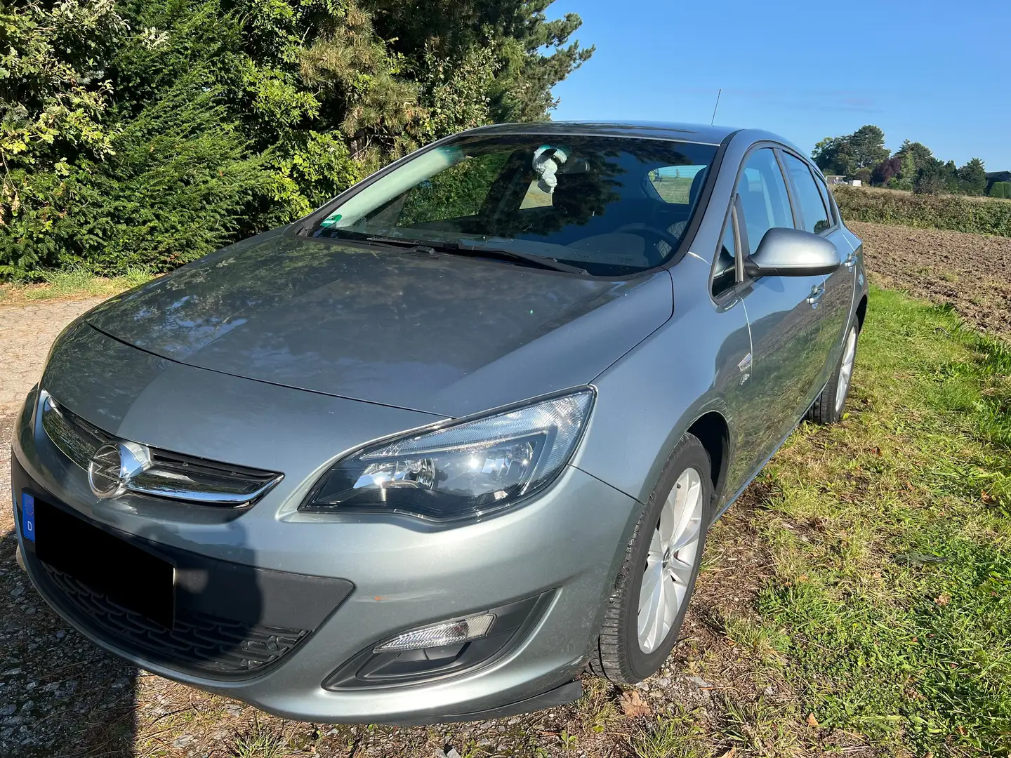 Opel Astra 1.4 Active Plateado - 1