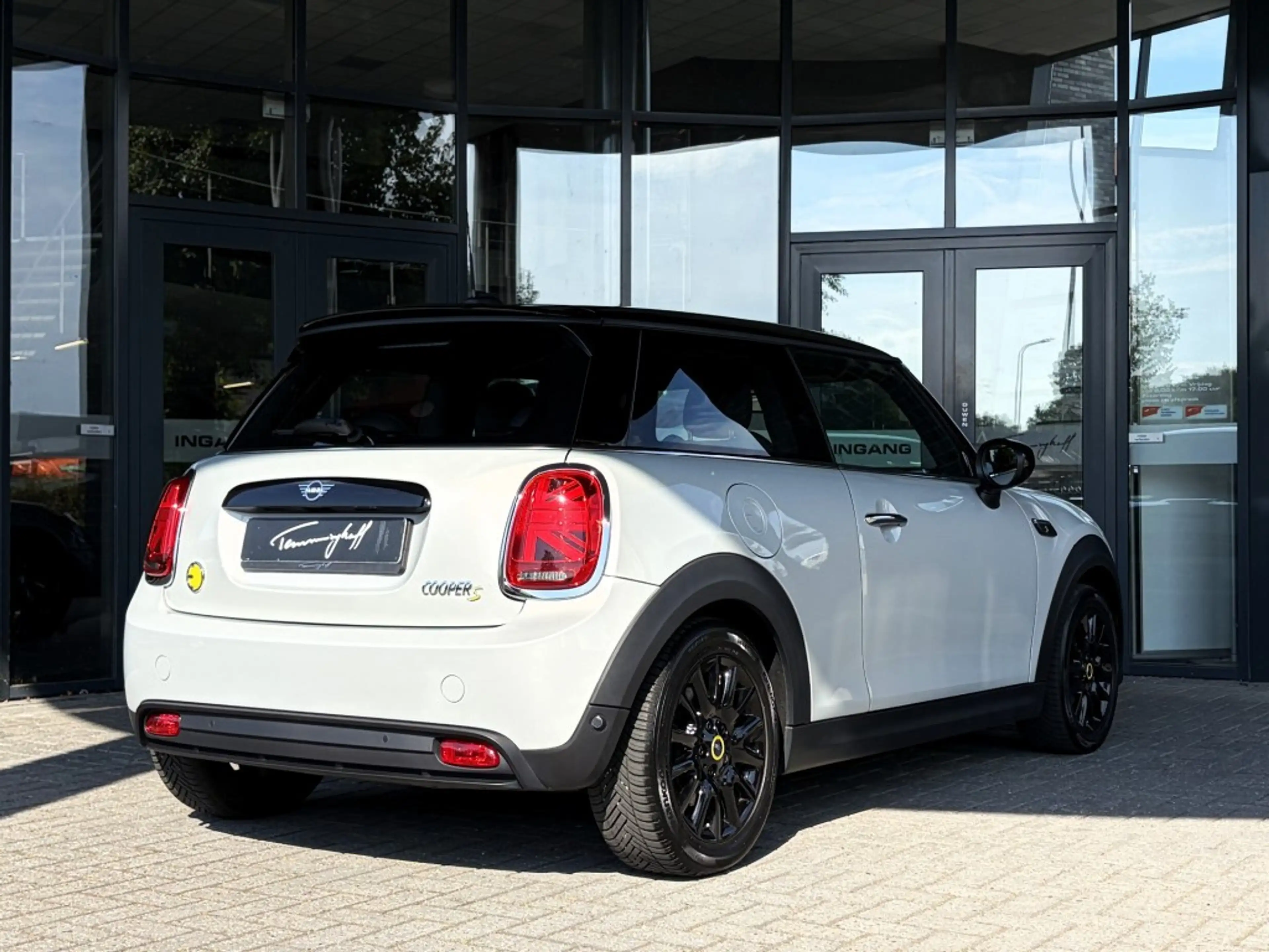 MINI SE COLLECTION - ORG. NL. — photo 3