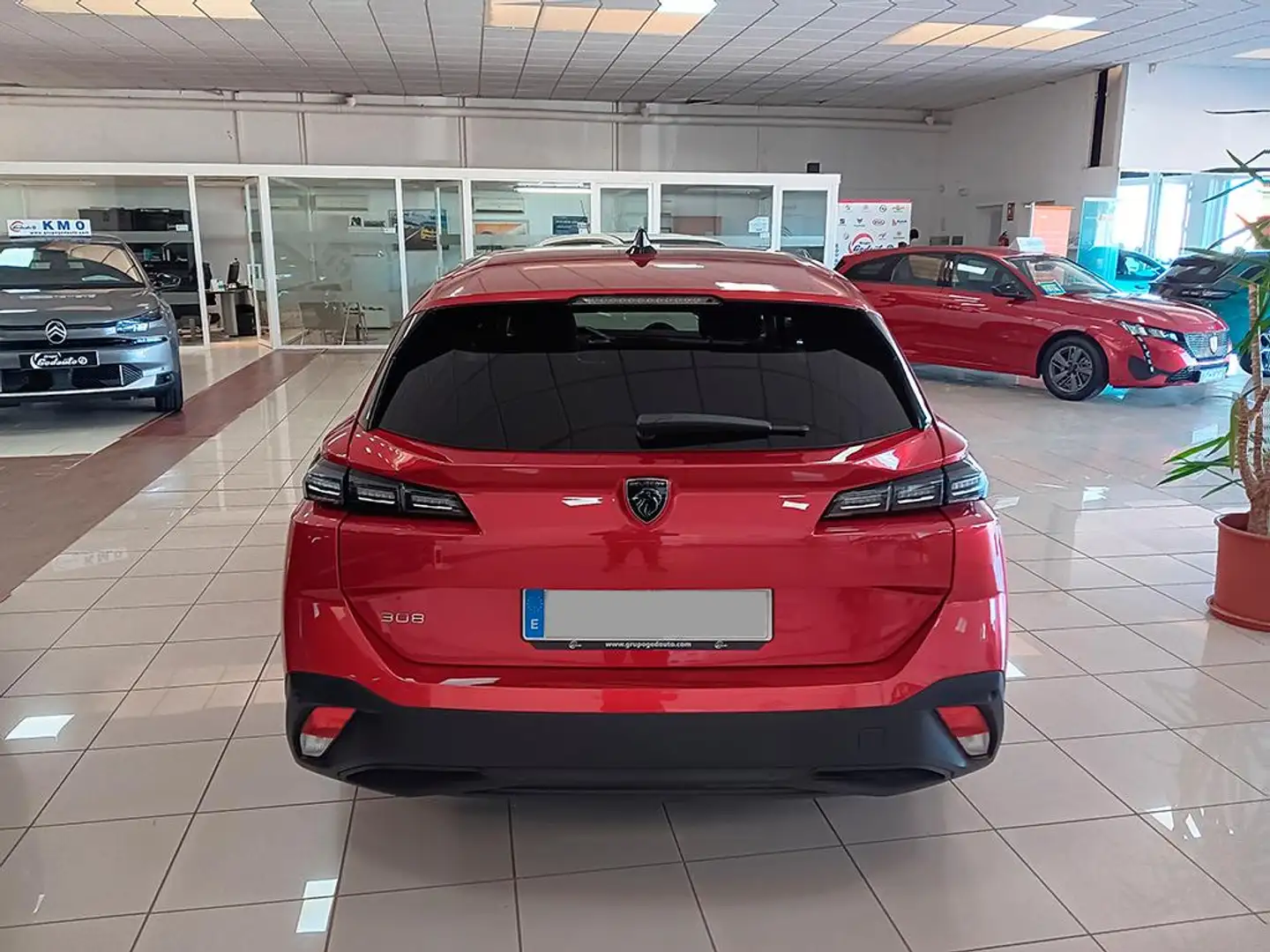 Peugeot 308 SW 1.2 PureTech S&S Style 130 Rojo - 2