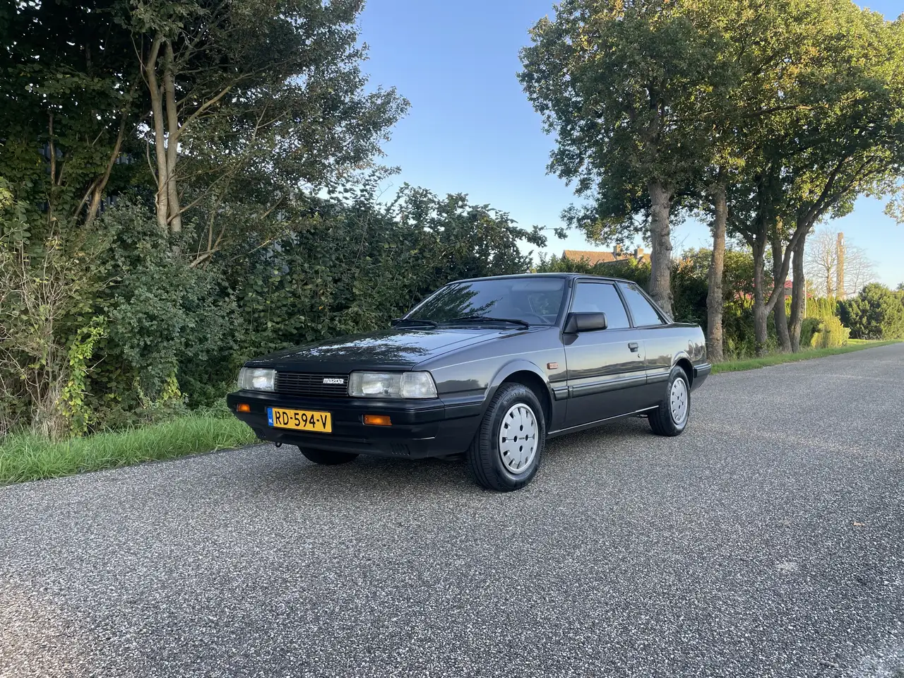 Mazda 626 2.0i GLX, foto 2