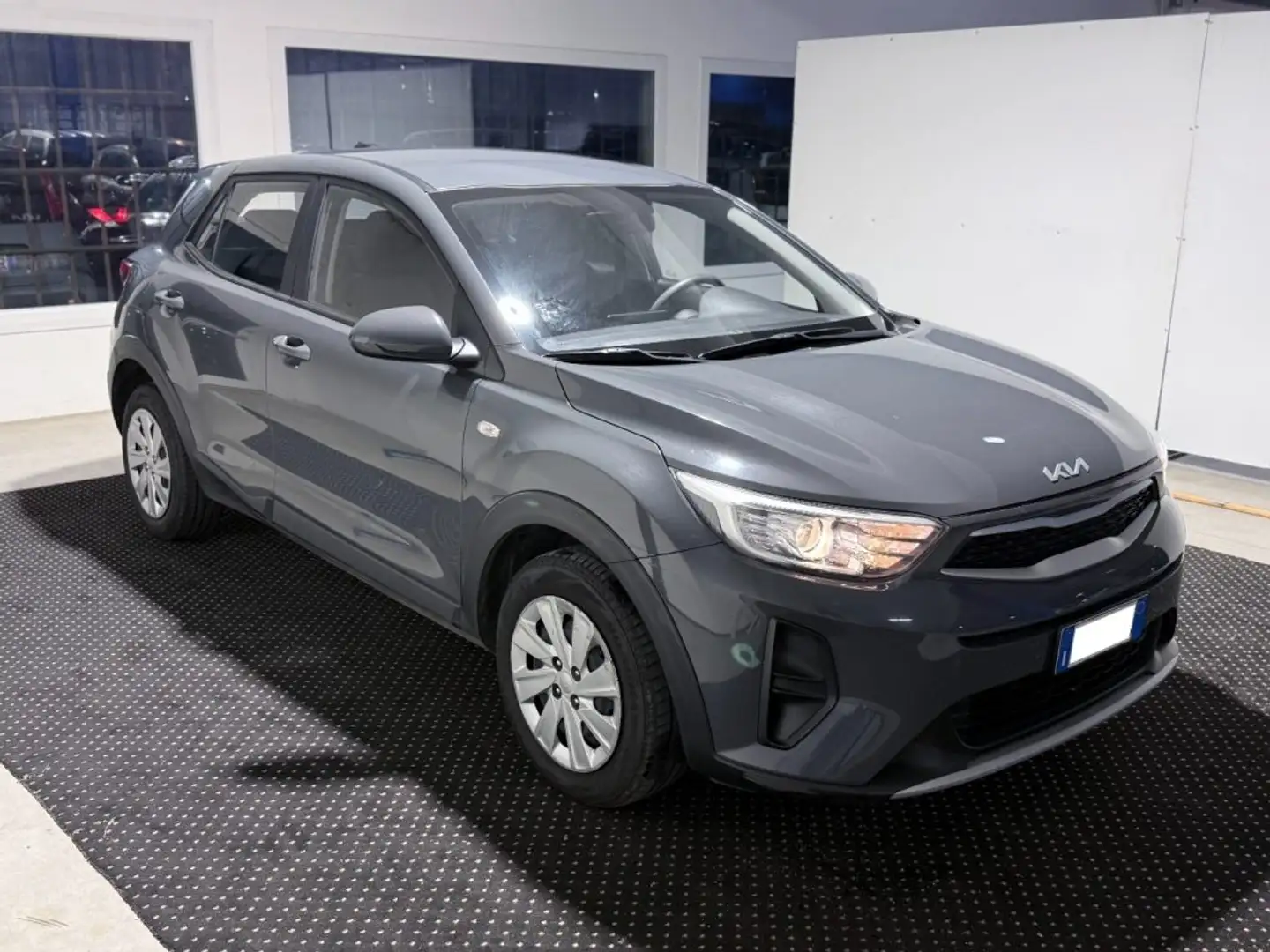 Kia Stonic 1.2 84 cv Urban - PROMO Grigio - 1