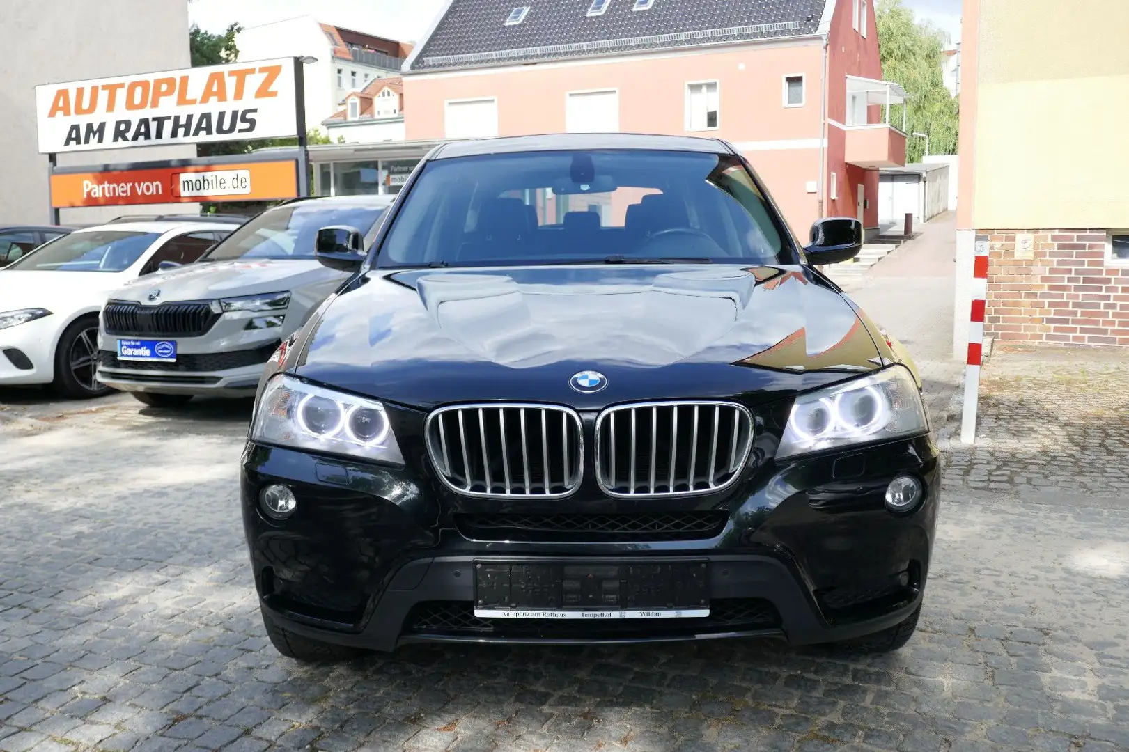 BMW X3 Baureihe X3 xDrive 28 i,Leder,Bi-Xenon,Pano Schwarz - 2