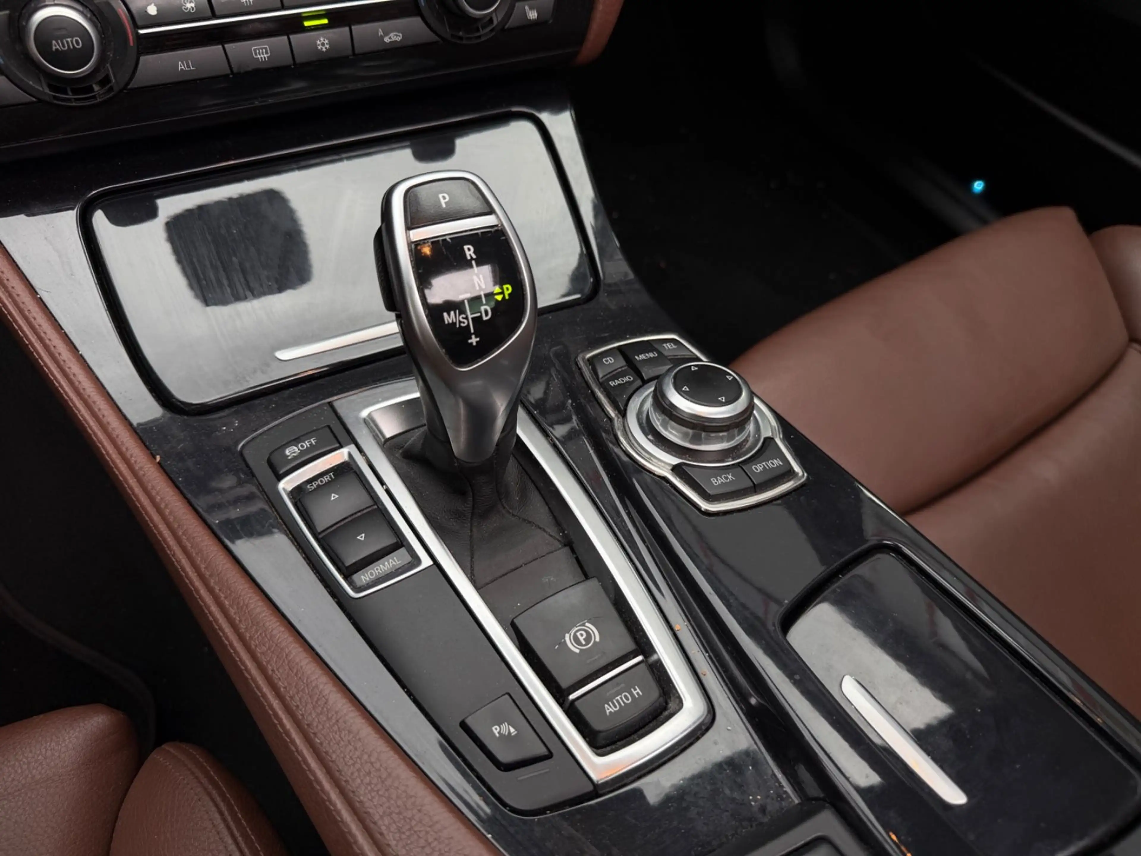 BMW 525 d~PANO~RFK~XENON~HUD~EU5 — photo 14