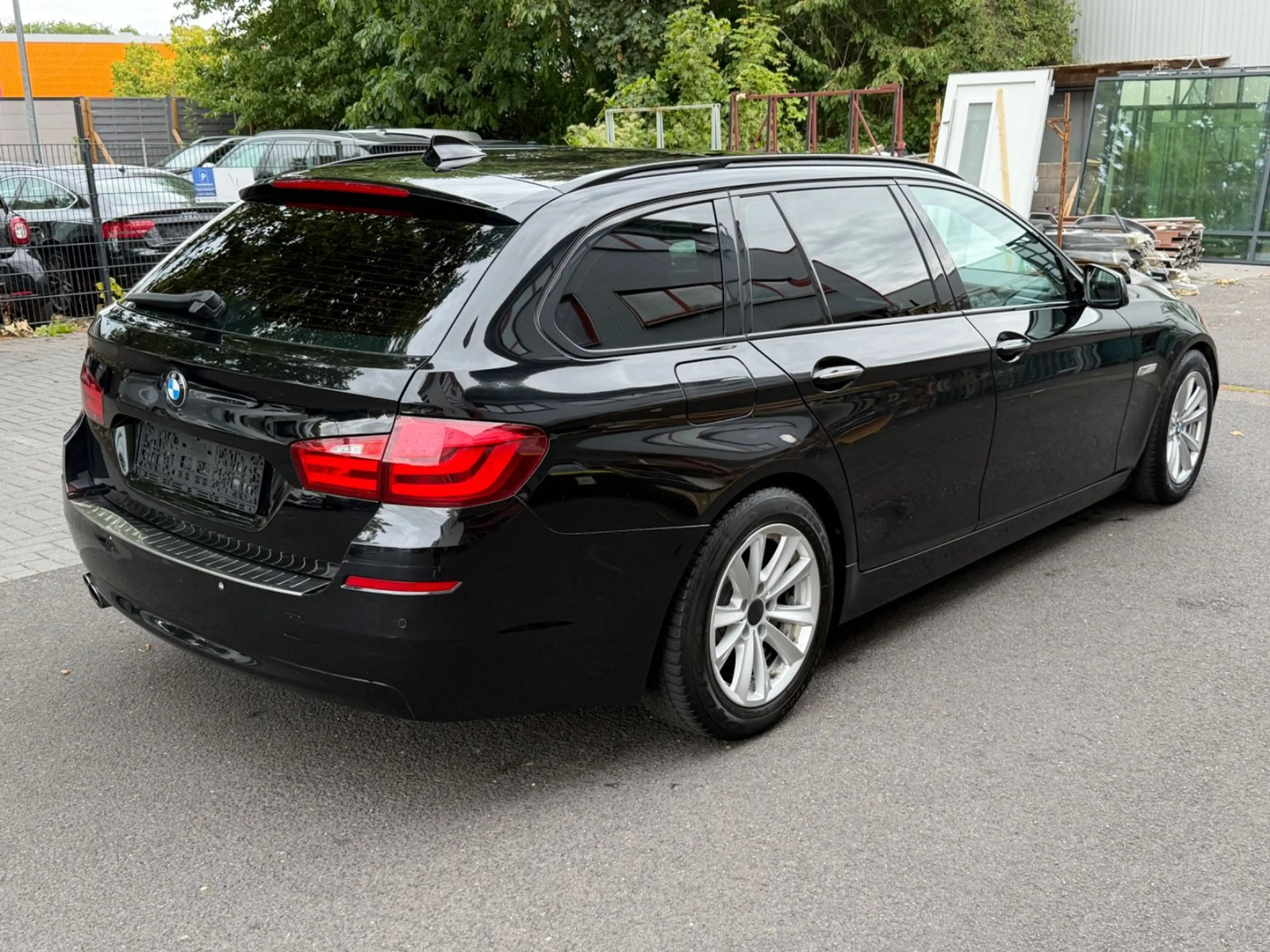 BMW 525 d~PANO~RFK~XENON~HUD~EU5 — photo 6
