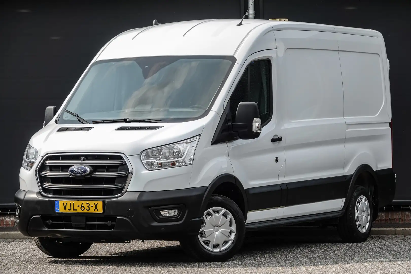 Ford Transit L2H2 2.0Tdci 130Pk | Trend | Trekhaak | Frozen Whi Wit - 1